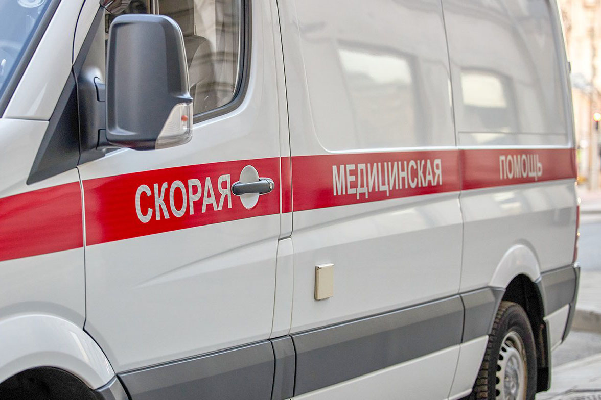 Пешеход пострадал из-за столкновения двух авто в центре Москвы