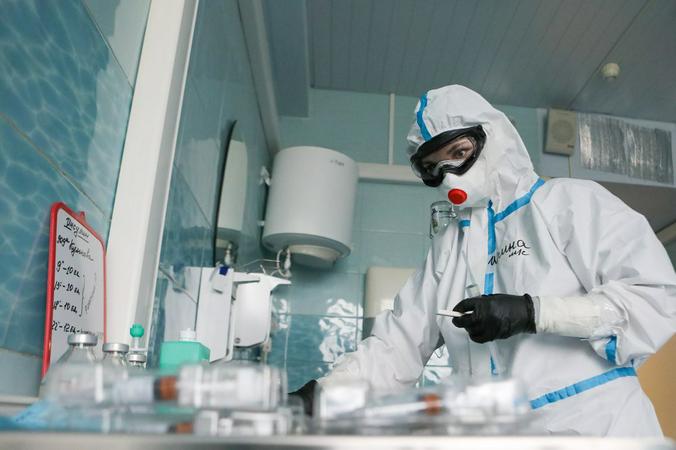 Налицо самый настоящий культ врачей, наших защитников, воинов в белых халатах / Софья Сандурская / АГН «Москва»