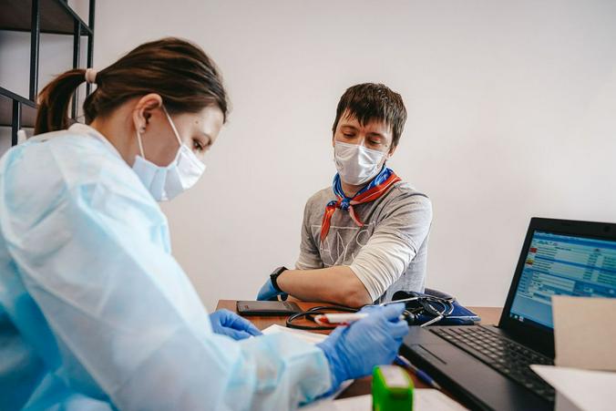 Создать вакцину несложно. Сложно создать вакцину, которая будет безопасной и эффективной / dszn.ru / Департамент труда и социальной защиты населения города Москвы