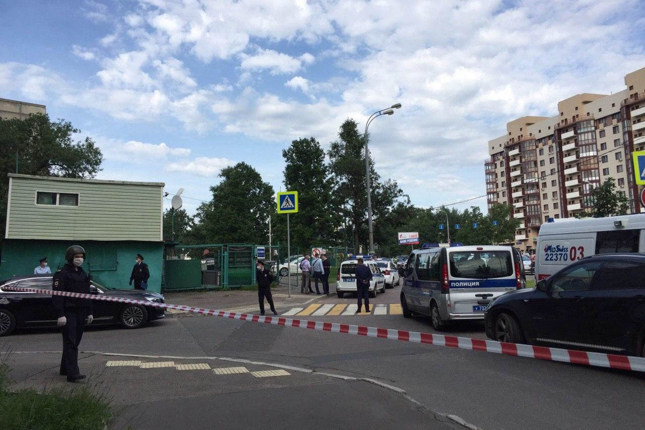Оцепление сняли в районе стрельбы на Ленинском проспекте