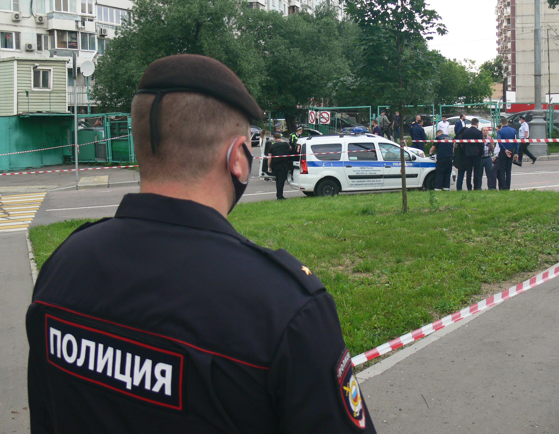 СМИ: Состояние одного из раненных в Москве полицейских ухудшилось