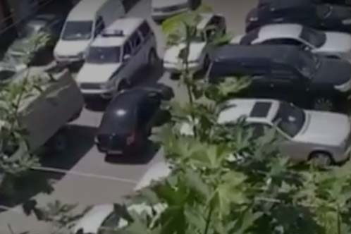Полицейский оказался среди пострадавших при обстреле автомобиля в Ингушетии