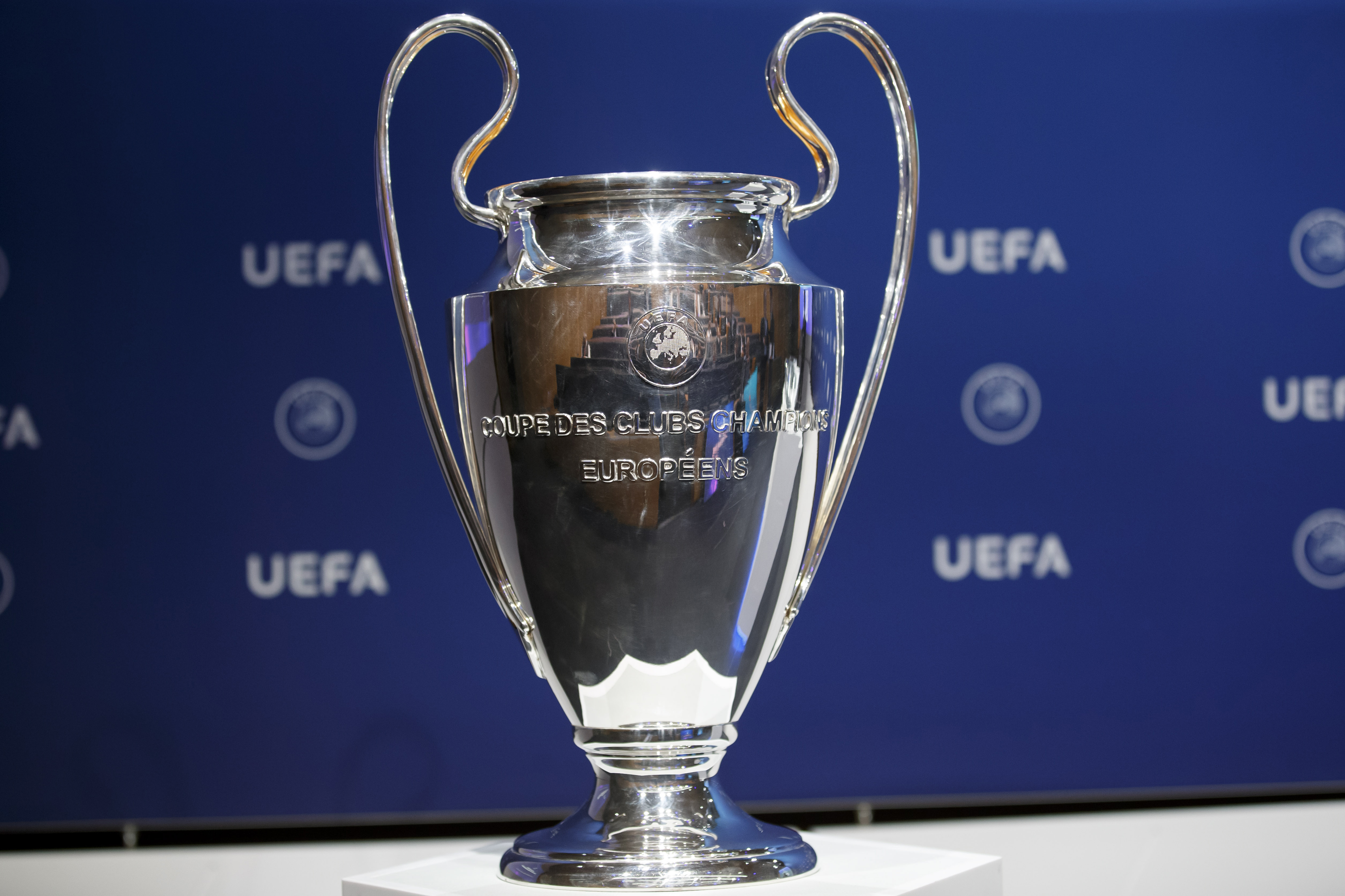 УЕФА подтвердил перенос финала Лиги чемпионов в Петербурге на 2022 год