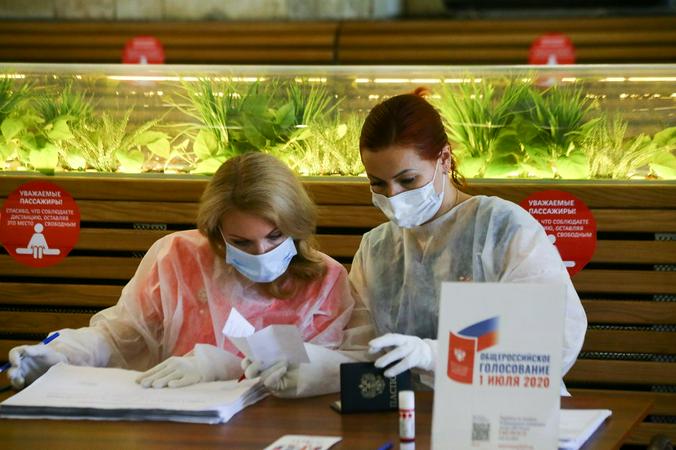 Весь пакет поправок отражает современный уровень развития нашего государства, говорит политолог / Сергей Ведяшкин / АГН «Москва»