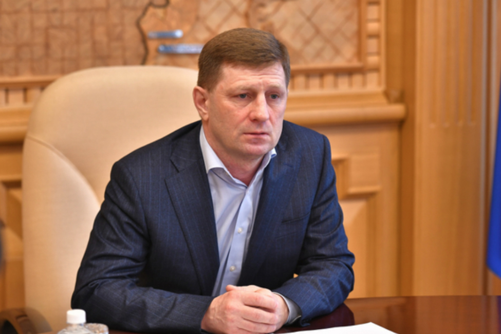 Губернатору Хабаровского края Фургалу предъявили обвинение в организации убийств и покушений