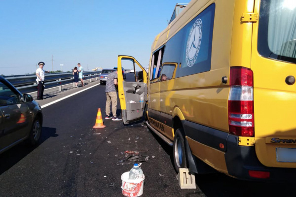 СМИ узнали о нарушениях перевозчика, чья маршрутка попала в ДТП в Крыму