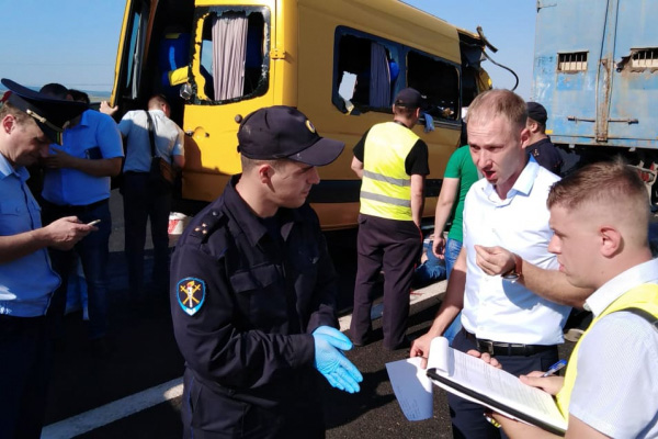 Власти Крыма выплатят компенсации семьям погибших в ДТП с маршруткой