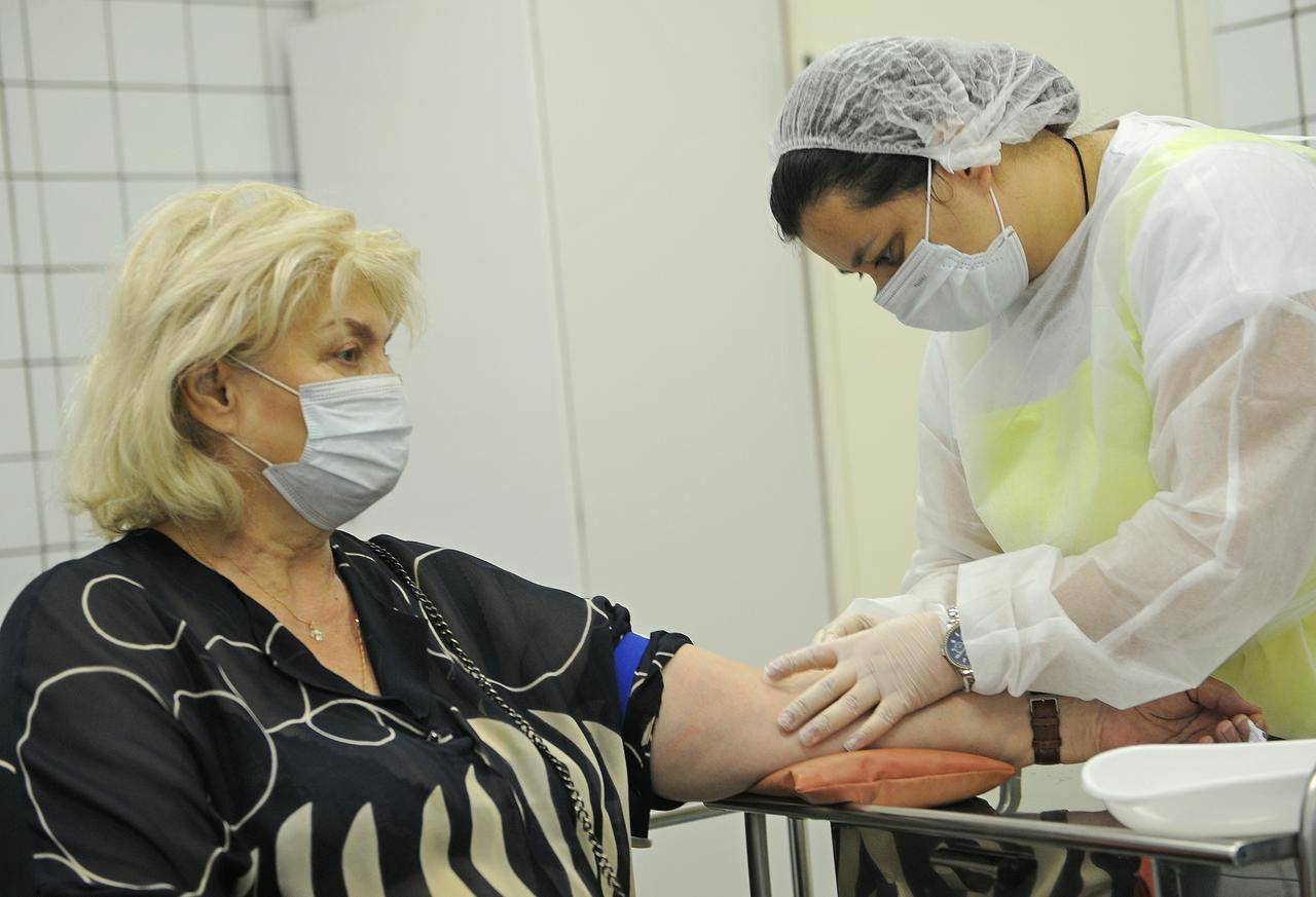 Желающих сделать тесты на антитела в Москве становится все больше