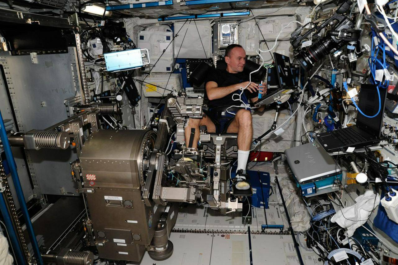Космонавт назвал две глобальные задачи своей профессии