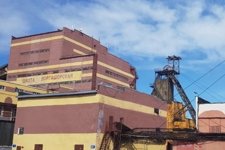 Четыре человека погибли в результате обрушения перекрытия на шахте в Коми