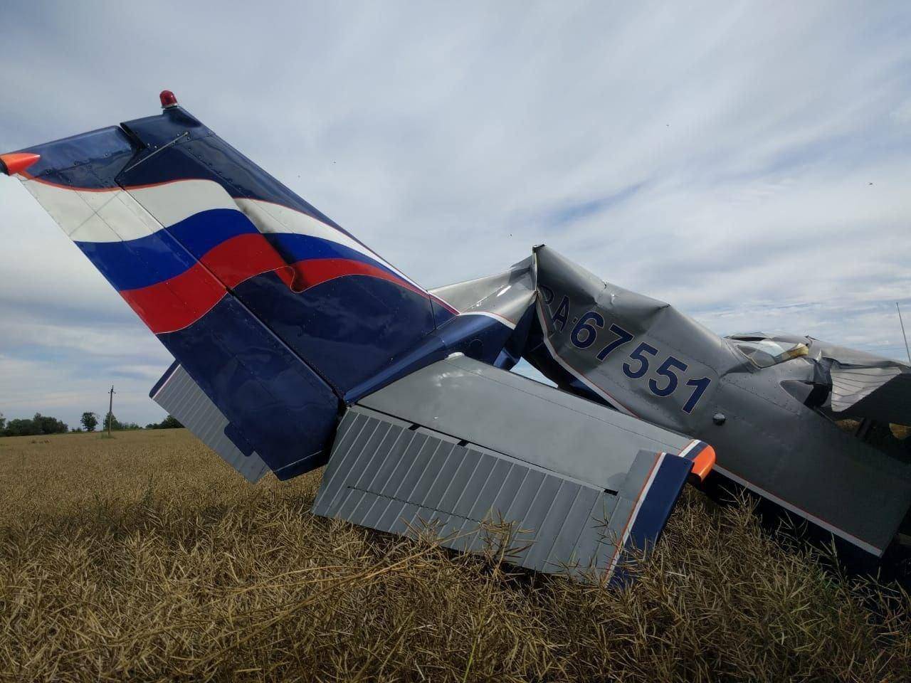 Легкомоторный самолет упал в Калининградской области