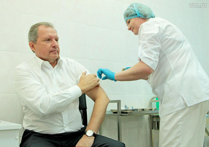 Более 14 тысяч москвичей сделали прививки от клещевого энцефалита