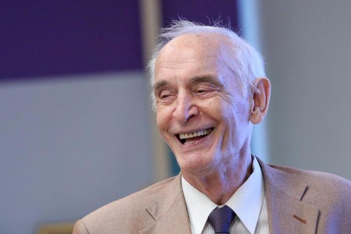 «Легендарный вахтанговец»: Василий Лановой отпраздновал 85-летний юбилей