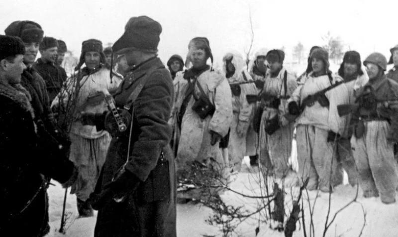 Открылась фотовыставка к 75-летию освобождения Ленинграда от блокады