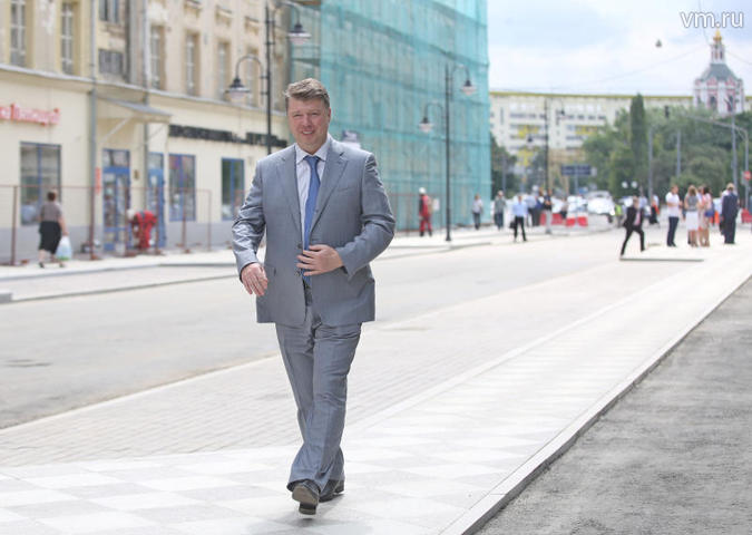 Владимир Черников на реконструированной Пятницкой улице / Антон Гердо, "Вечерняя Москва"
