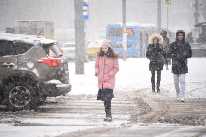 Горожан предупредили об усилении ветра и гололедице в Москве 23 января