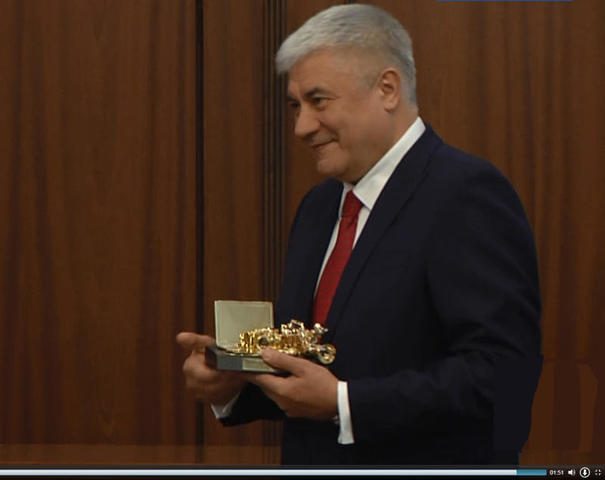 Владимир Колокольцев вручил награды победителям литературного конкурса МВД «Доброе слово» / мвд.рф