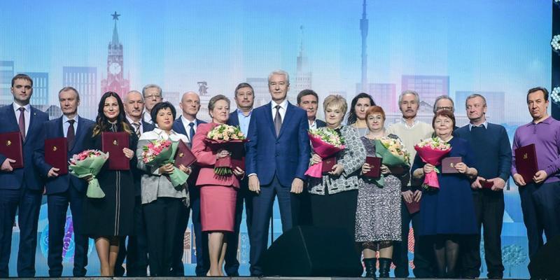 Ветераны сферы бытового обслуживания были награждены почетными грамотами / официальный сайт мэра Москвы