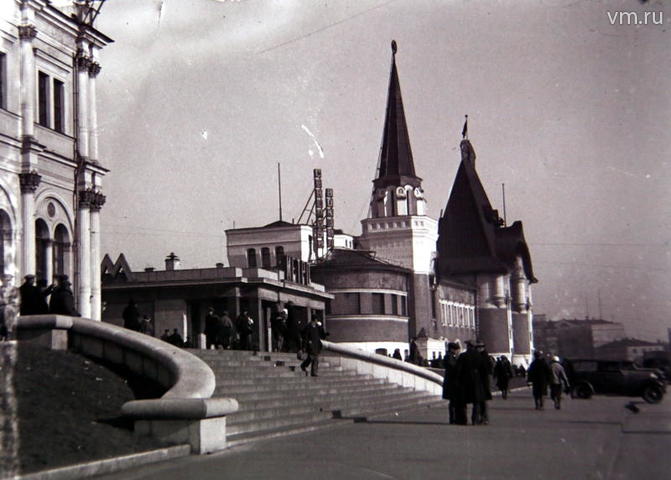 Комсомольская площадь в 1936 году / Сергей Шахиджанян, "Вечерняя Москва"