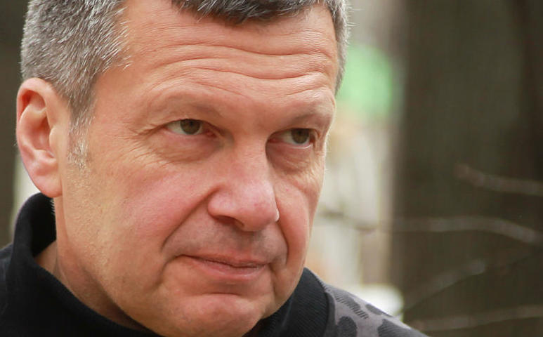 Владимир Соловьев прокомментировал конфликт прохожего и казаков в Геленджике