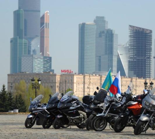 По подсчетам организаторов, примерное количество участников — 10 тысяч человек / Светлана Колоскова, «Вечерняя Москва»