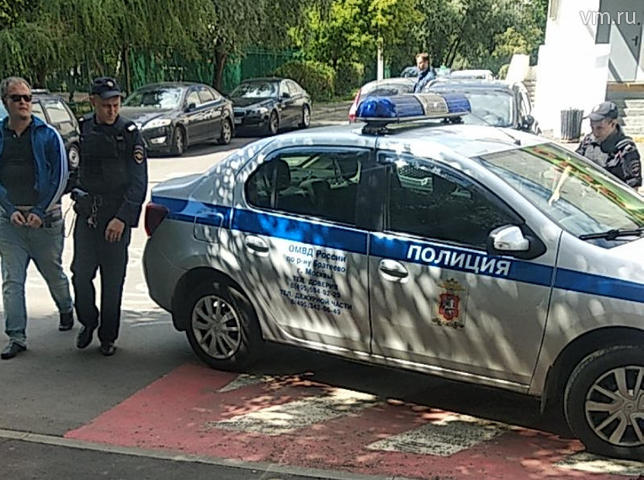 Прибывшие по вызову полицейские задержали братеевского Рэмбо / Пелагия Замятина, «Вечерняя Москва»