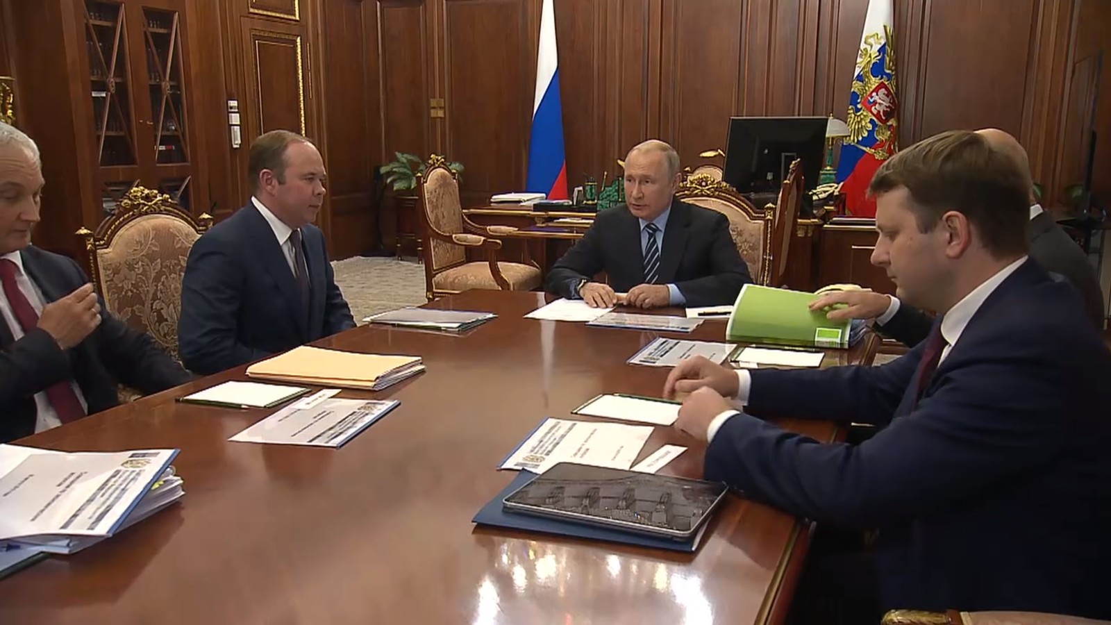 Владимир Путин на совещании по вопросам экономики / Фотография с сайта президента России (kremlin.ru/events/president/news/61373)